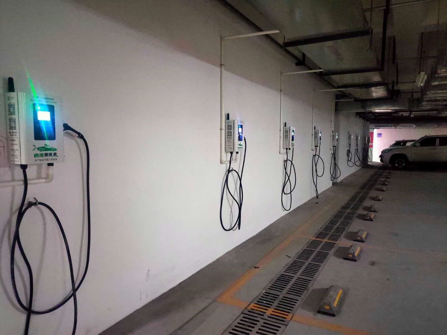 个旧市绿洲康园小区充电桩建设安装项目