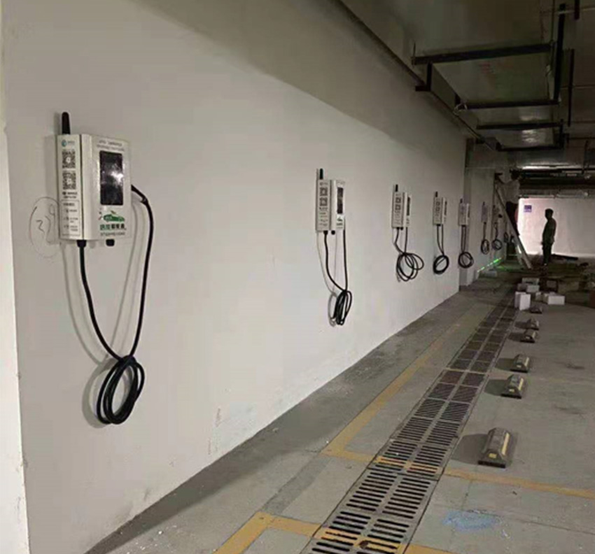 蒙自市绿洲康园小区充电站